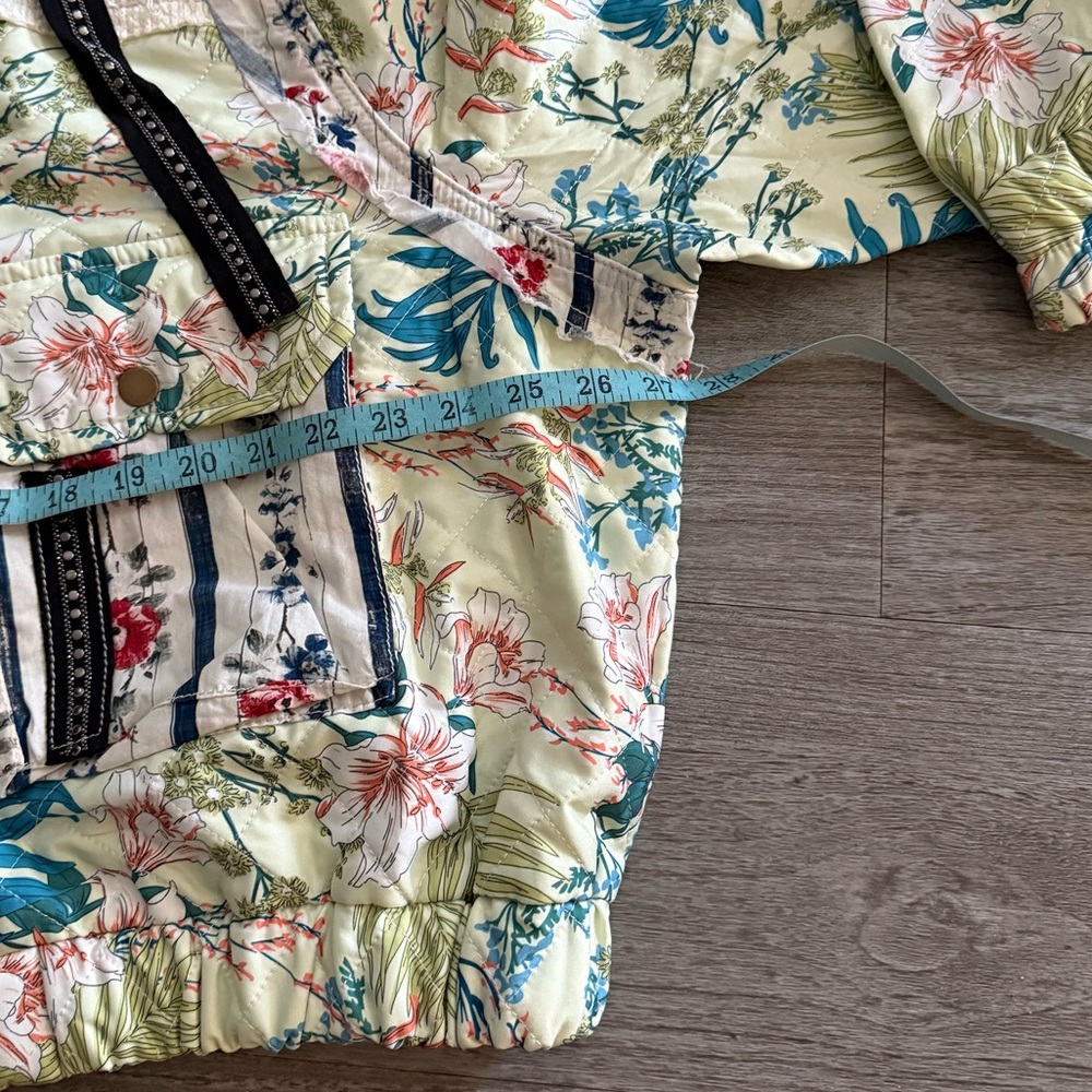 POL Floral Quilted Jacket with Hood - Picture 7 of 11
